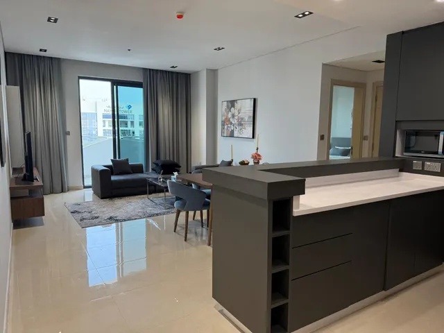 LUXURY SEE 1BEDROOM FULLY FURNISHED WITH BALCONY