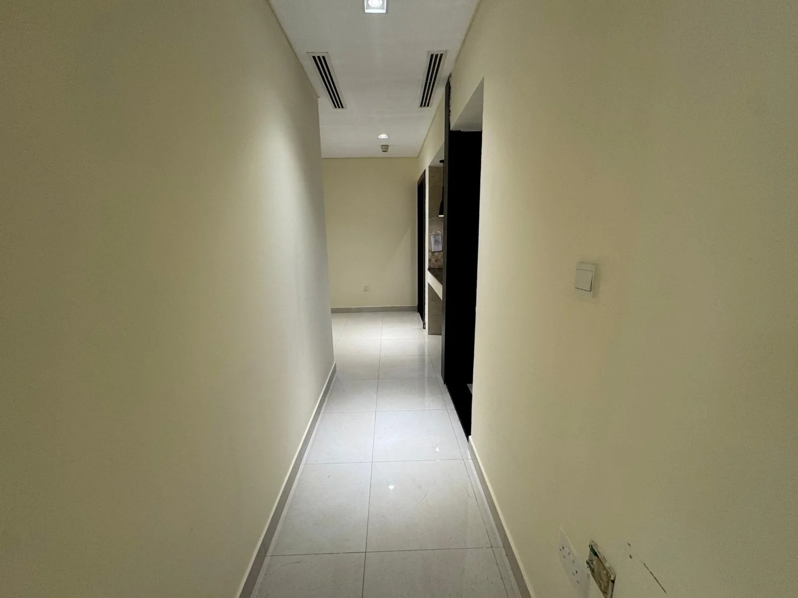 BRAND NEW 1BEDROOM FULLY FURNISHED BIG LAYOUT