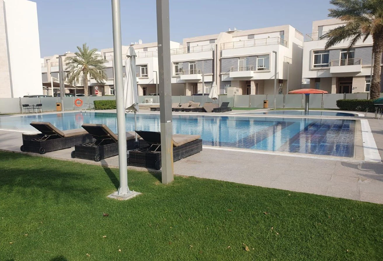 Furnished 2 BDR Apartment in Luxurious Compound