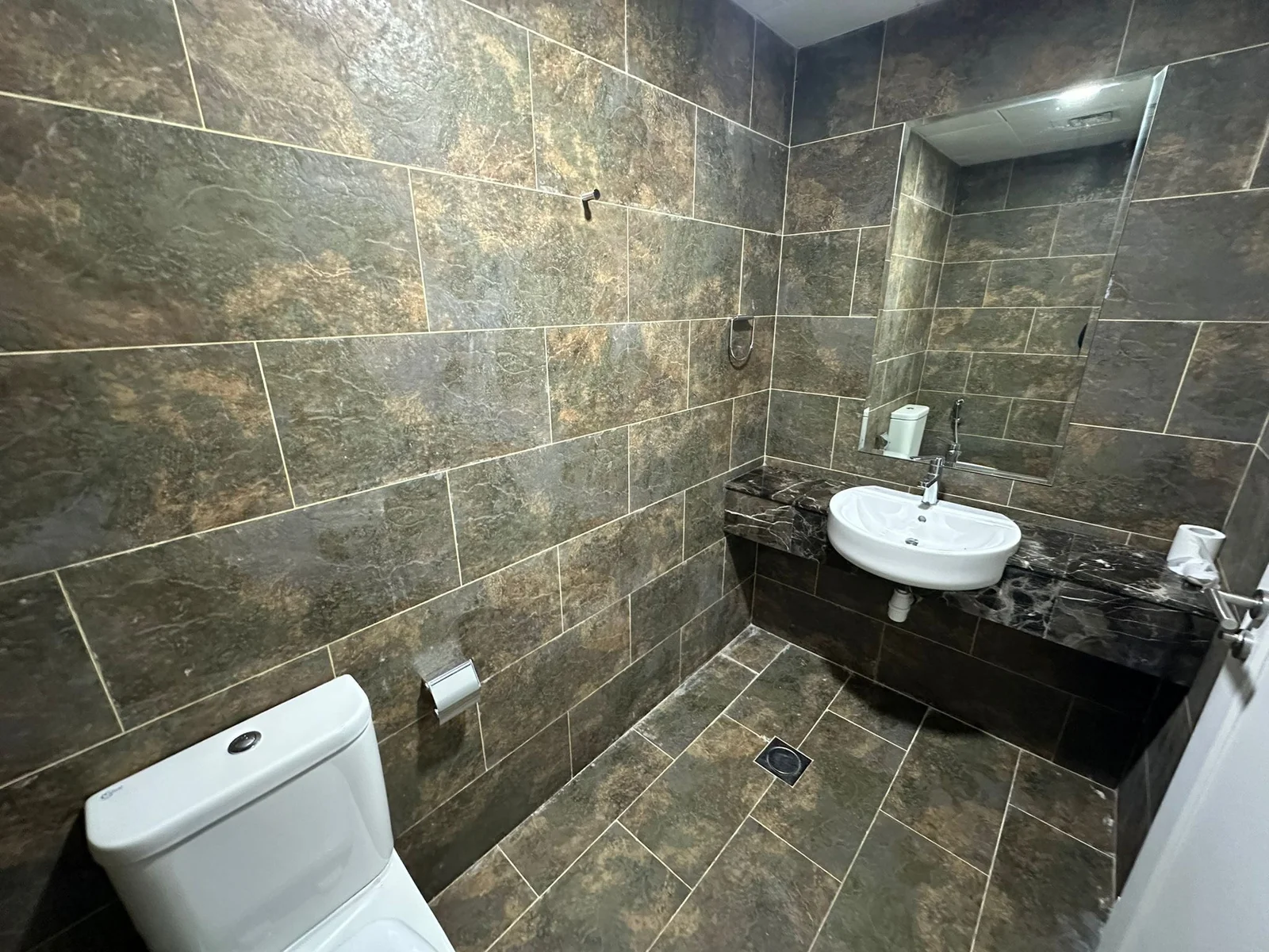 BRAND NEW 1BEDROOM WITH BRAND NEW FURNITURE