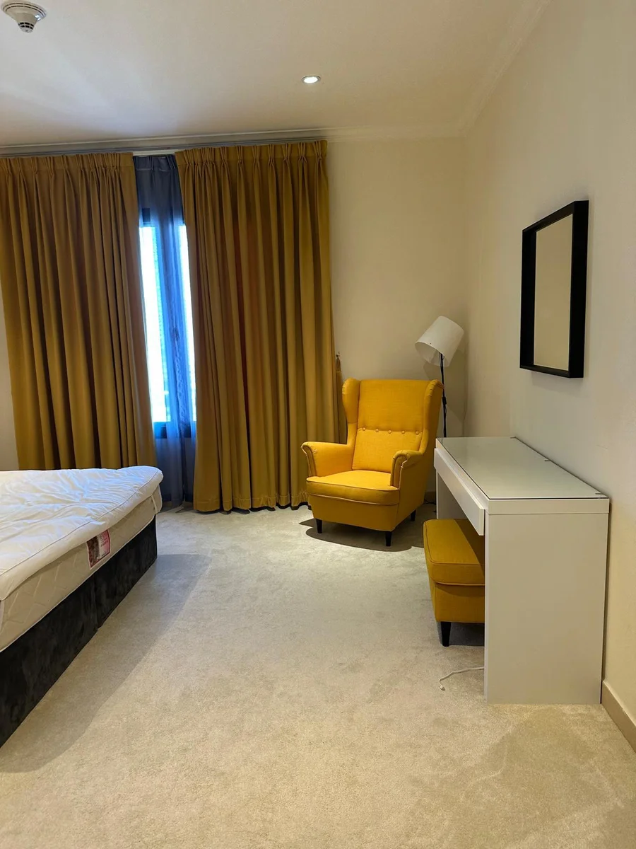 LUXURY 1BEDROOM FULLY FURNISHED WITH BALCONY