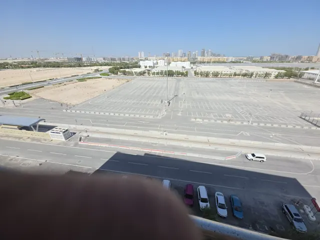 TITLE DEED 2BEDROOM FOR INVESTMENT NEAR STADIUM