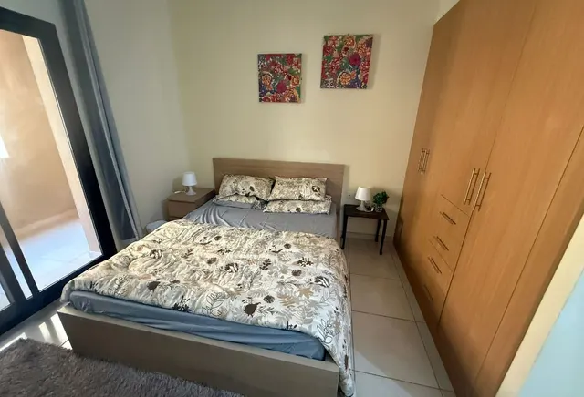 AMAZING STUDIO FF INCLUDING BILLS NEAR TO TRAM