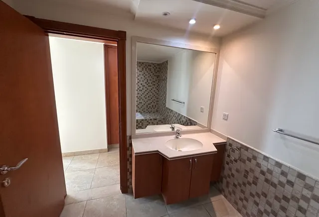1+OFFICE | Fully Furnished | City View.