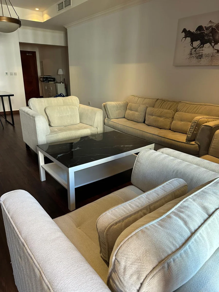 LUXURY 1BEDROOM FULLY FURNISHED WITH BALCONY