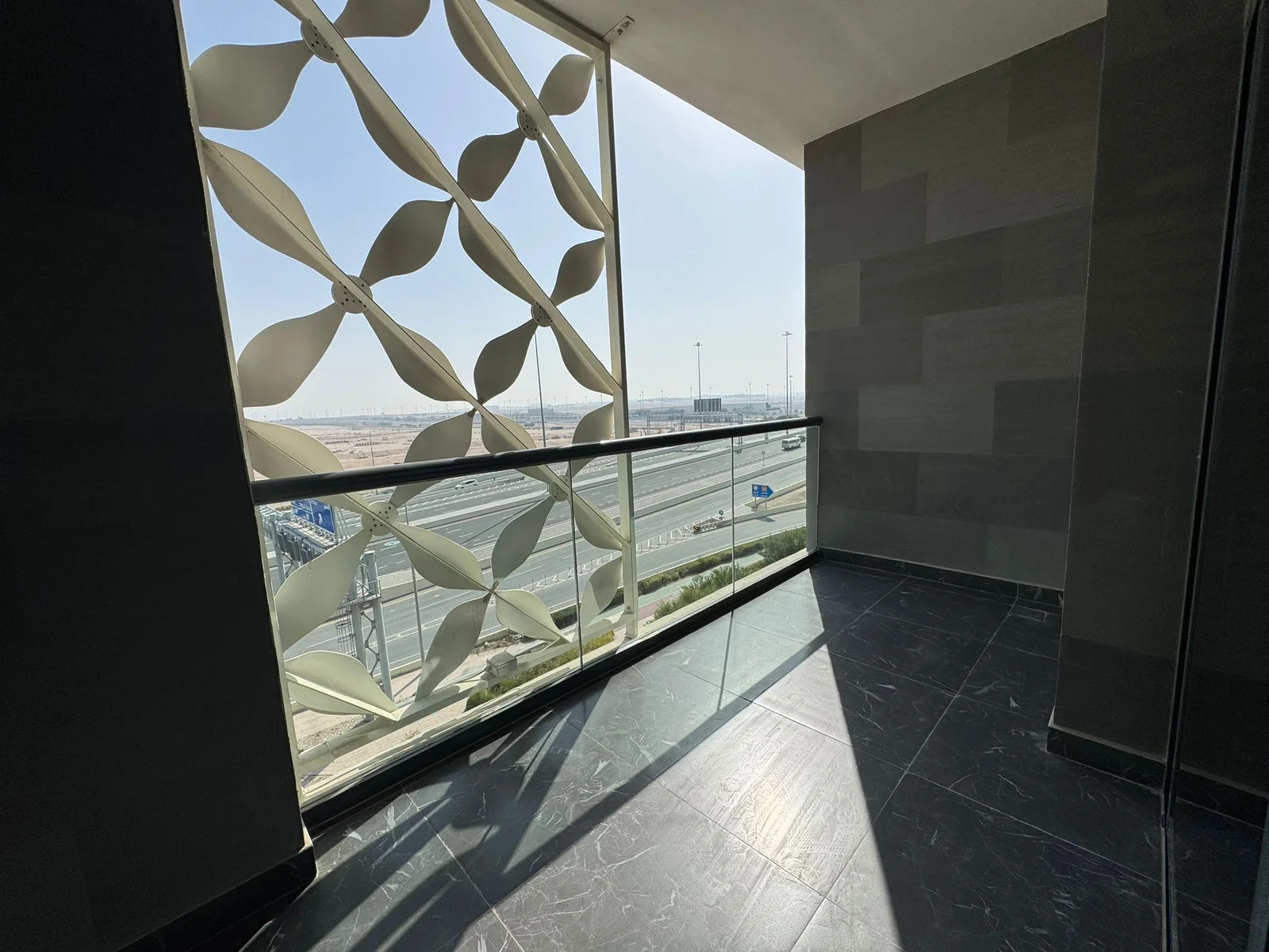 BRAND NEW 2BEDROOM FULLY FURNISHED WITH BALCONY