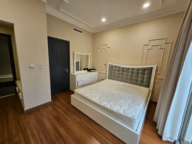 ELEGANT 2BEDROOM BRAND NEW FULLY FURNISHED BALCONY