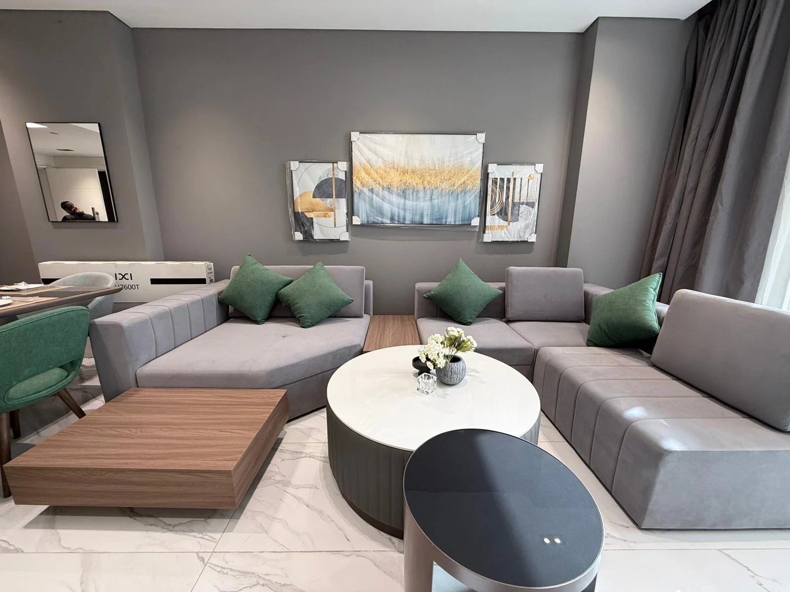 BRAND NEW 1BEDROOM BRAND NEW FURNITURE BALCONY