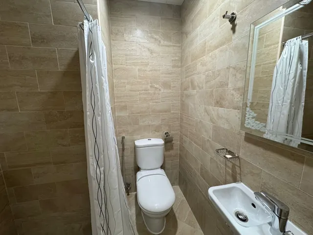 BRAND NEW 2+MAIDROOM WITH BILLS FULLY FURNISHED