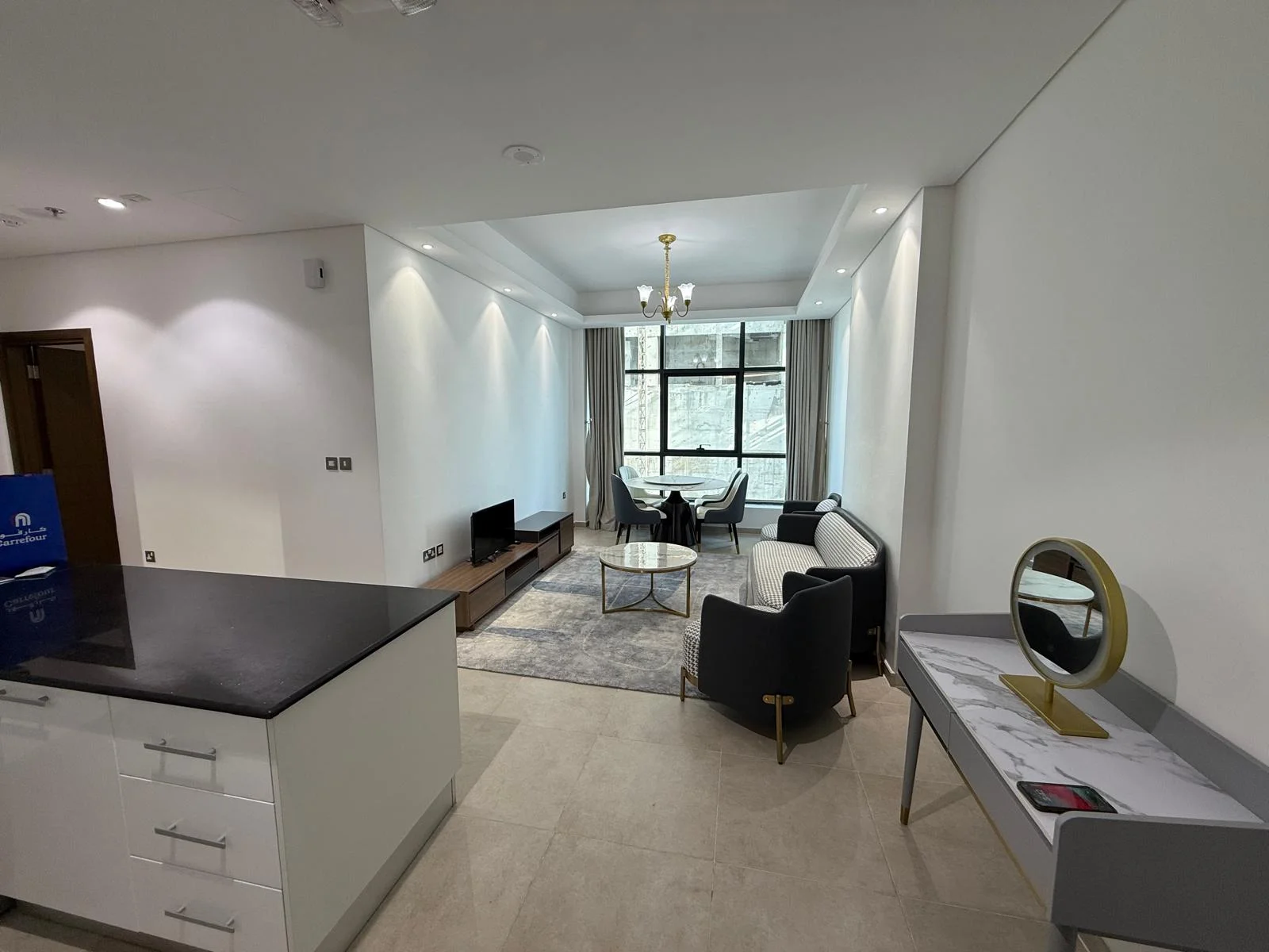 LUXURY 2BEDROOM FULLY FURNISHED WITH BALCONY - view 3