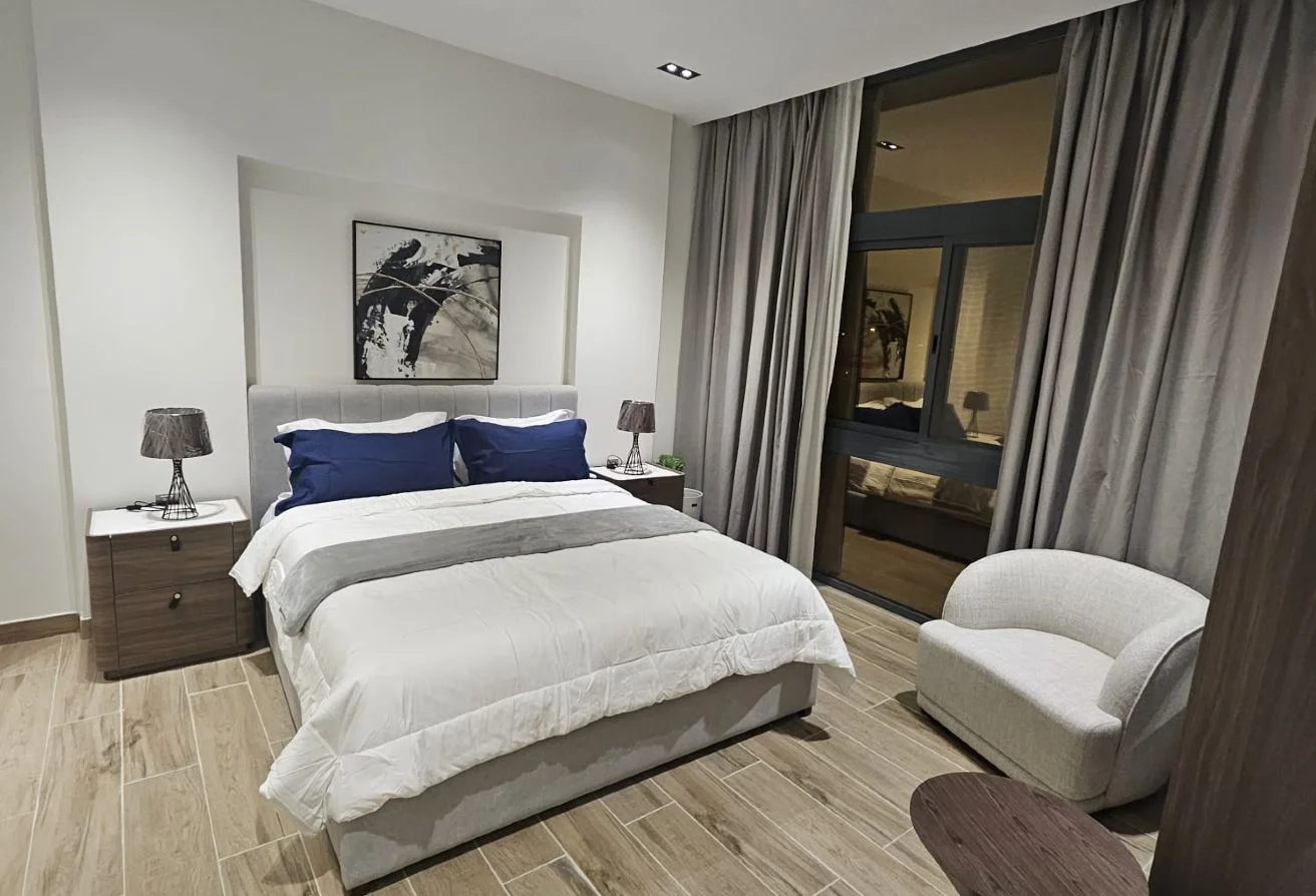 BRAND NEW 2 BHK FULLY FURNISHED WADI VIEW