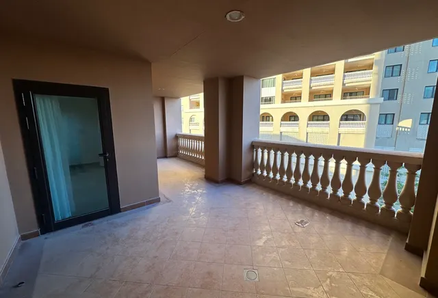 1 Bedroom Semi Furnished Panoramic Sky View