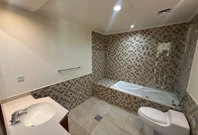 1+OFFICE | Fully Furnished | City View.