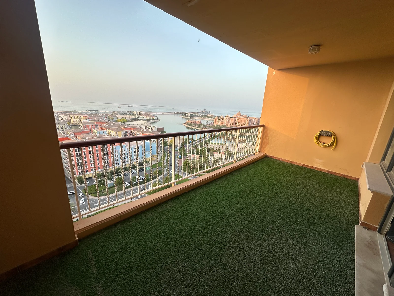 2 Bedroom Semi Furnished City View