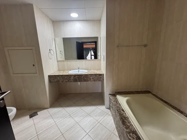 SPACIOUS 1 BEDROOM FULLY FURNISHED WITH SEE VIEWS