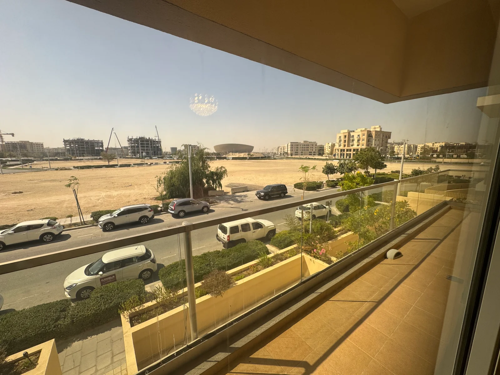 COZY 1 BEDROOM SEMI FURNISHED WITH BIG BALCONY