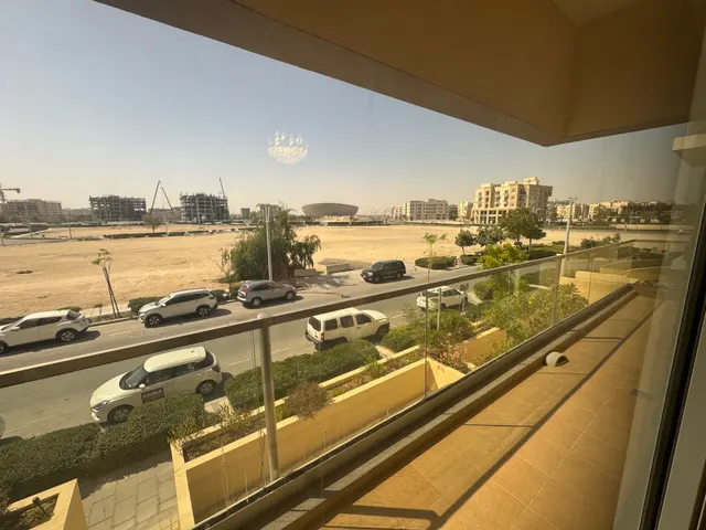 COZY 1 BEDROOM SEMI FURNISHED WITH BIG BALCONY