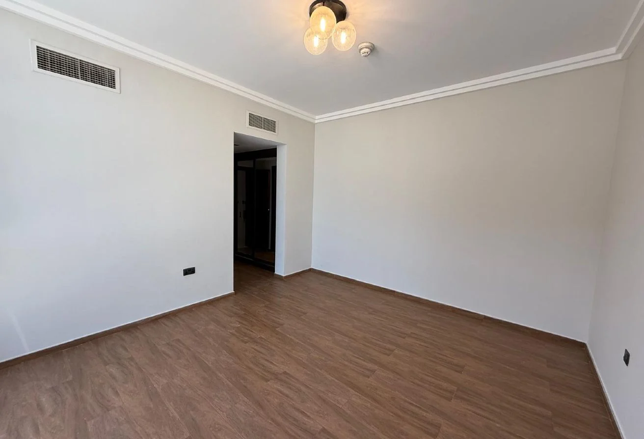 BRAND NEW 1BHK FF PAY 799999QR TAKE HAND OVER 