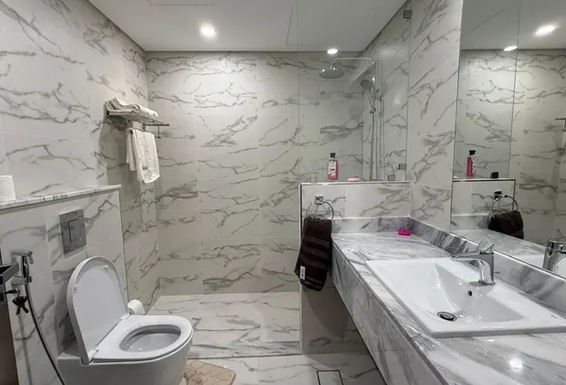 PAY JUST 1.1M , READY TO MOVE IN MARINA LUSAIL - view 3