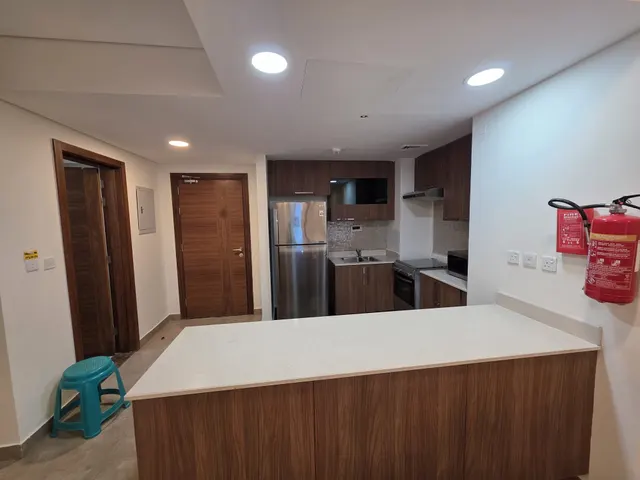 TITLE DEED 2BEDROOM FOR INVESTMENT NEAR STADIUM