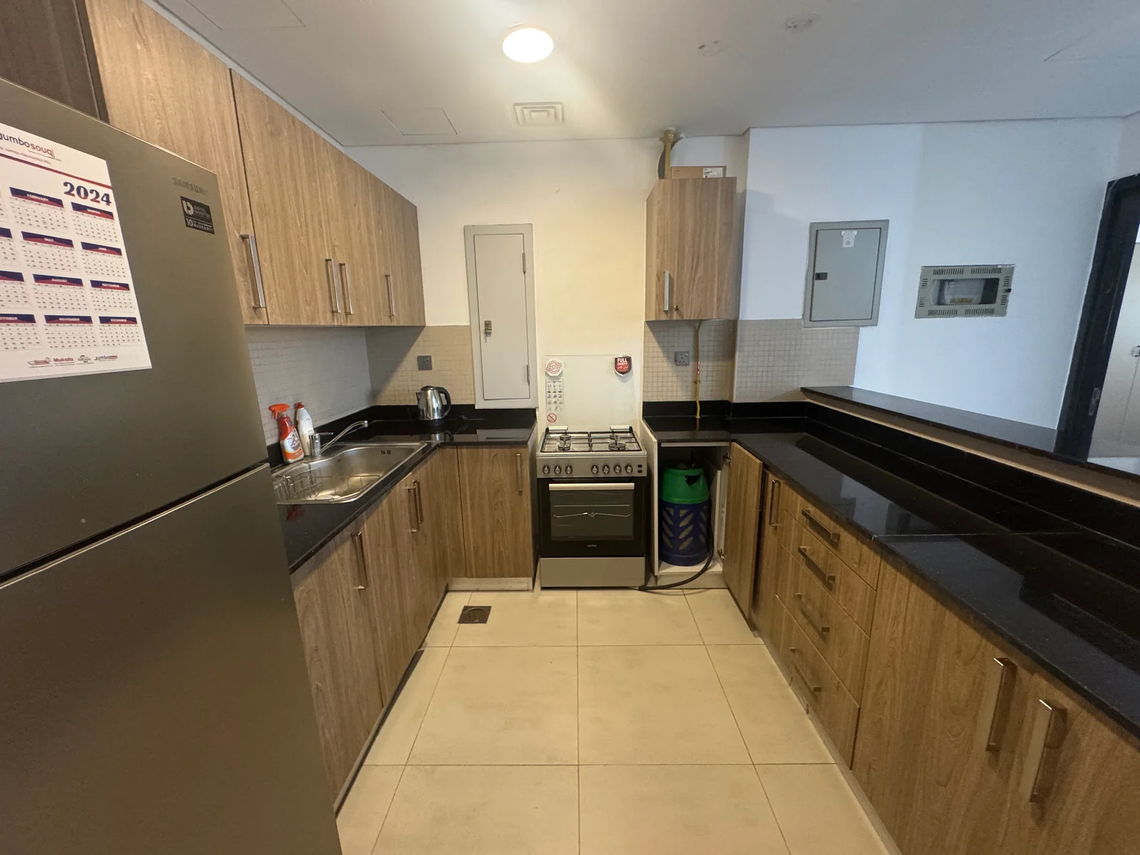 COZY 1BEDROOM FULLY FURNISHED WITH BALCONY - view 3