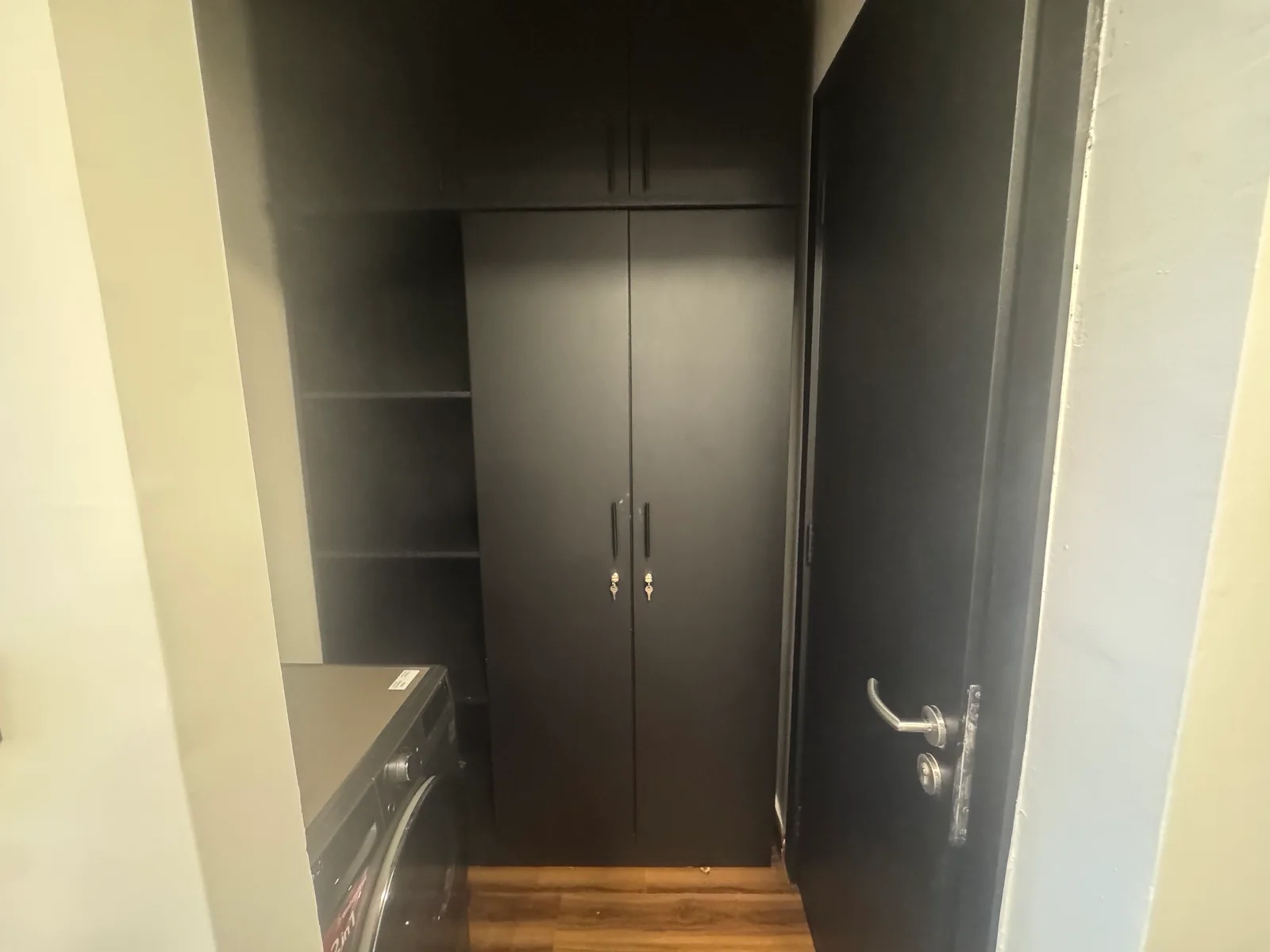 ELEGANT 1BEDROOM FURNITURES APARTMENT - view 3
