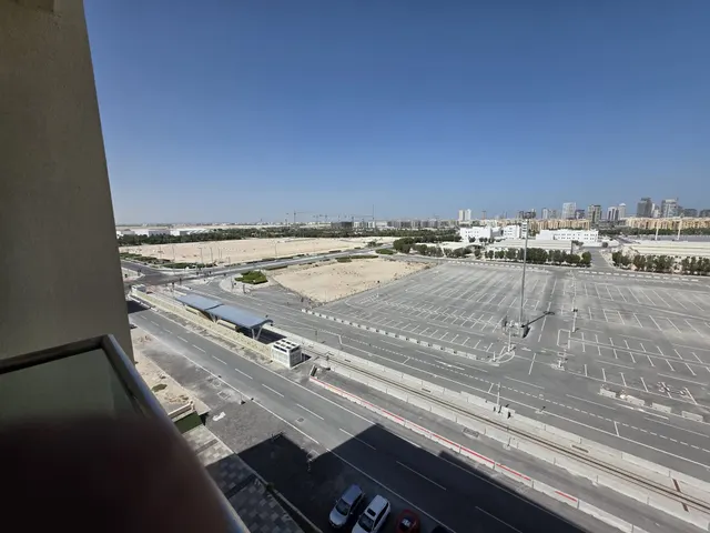 TITLE DEED 2BEDROOM FOR INVESTMENT NEAR STADIUM
