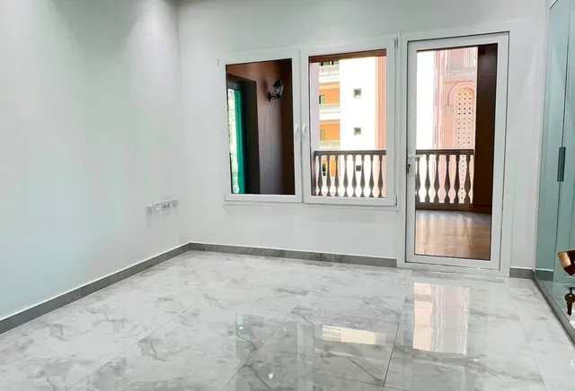 Semi-Furnished 2BHK | Porto Arabia | 175 SQM - view 3