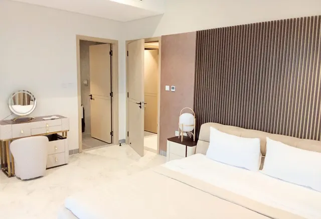 Premium 1BR | | Large 94 SQM Layout | Freehold - view 3