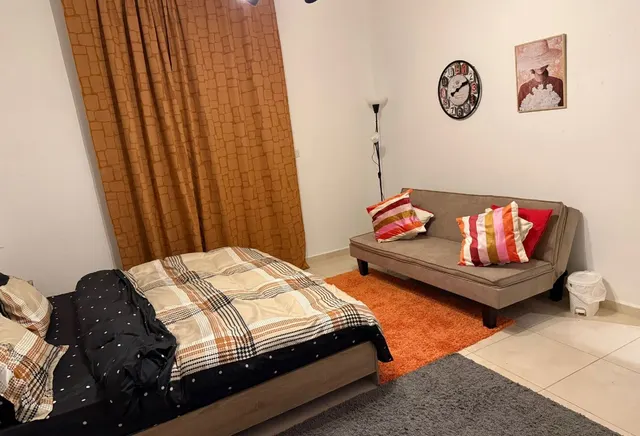 AMAZING 1 BHK FF INCLUDING BILLS NEXT TO TRAM