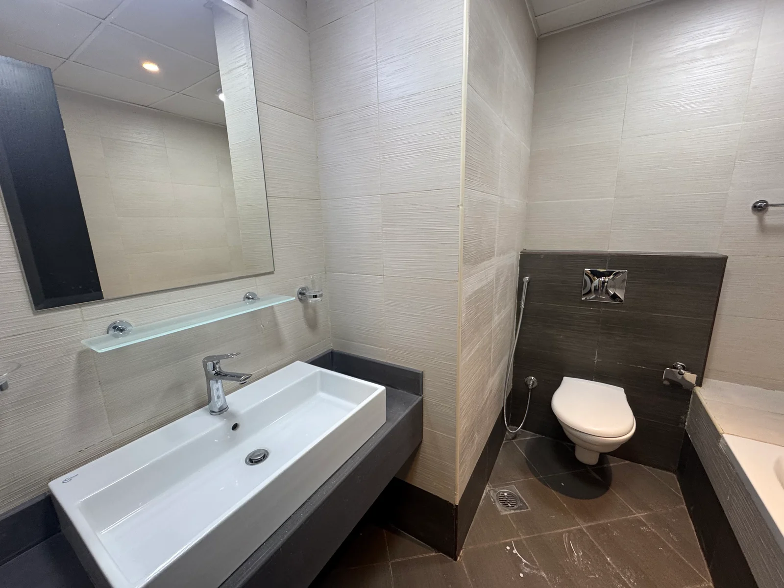 ELEGANT 1BEDROOM FURNITURES APARTMENT