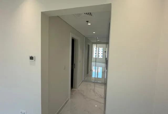 Fully Renovated 2BHK | Porto Arabia | For Sale