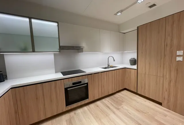 LUXURIOUS 1BED APARTMENT WITH BIG SEA VIEW BALCONY