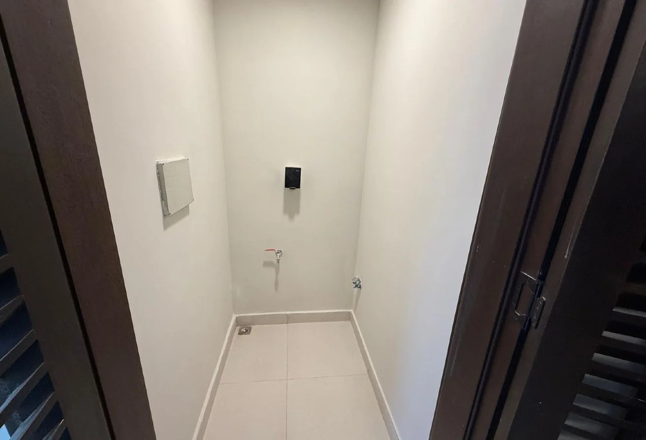 BRAND NEW 1BHK FF PAY 799999QR TAKE HAND OVER 