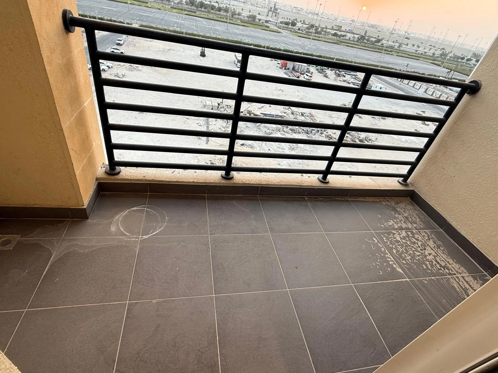 ELEGANT 1BEDROOM FULLY FURNISHED WITH BALCONY