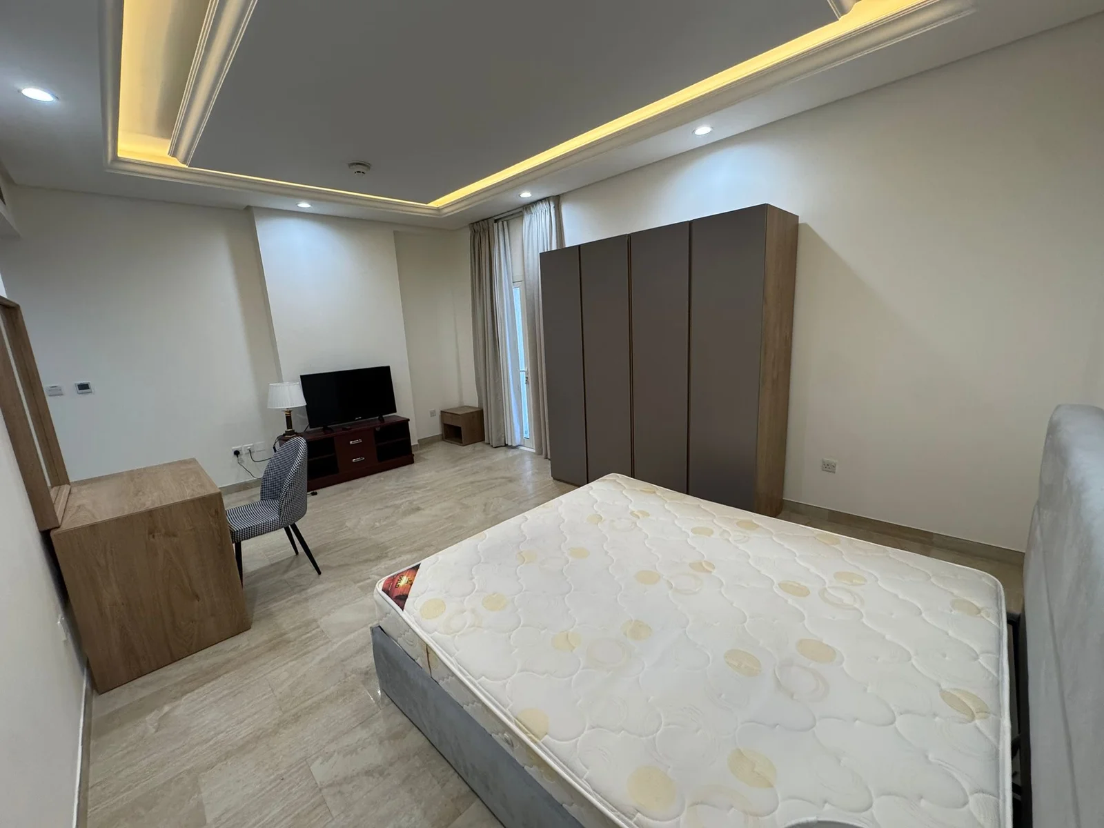 BRAND NEW 2+MAIDROOM WITH BILLS FULLY FURNISHED