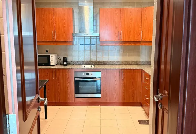 1 BHK Fully Furnished Apartment | Porto Arabia - view 3