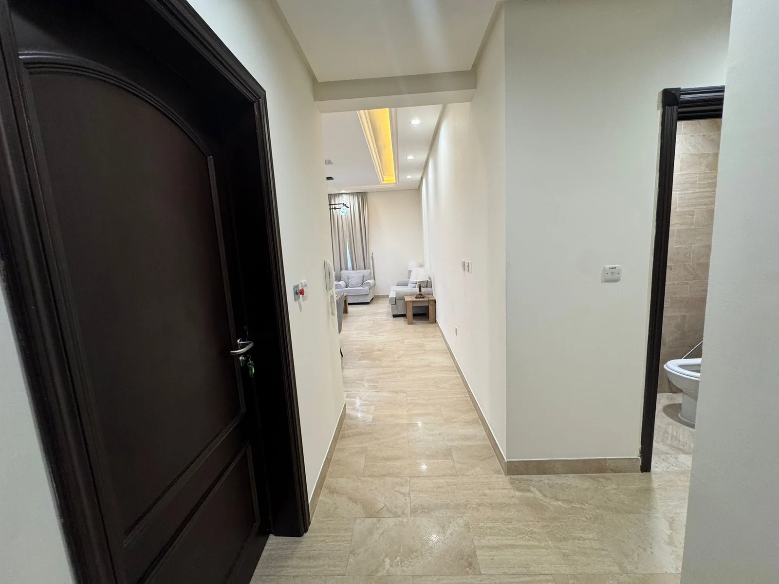 BRAND NEW 2+MAIDROOM WITH BILLS FULLY FURNISHED