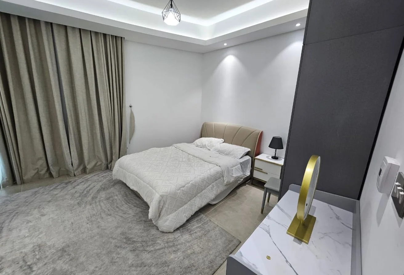 LUXURIOUS 2 BHK LUSAIL MARINA NEXT TO NIGHT MARKET
