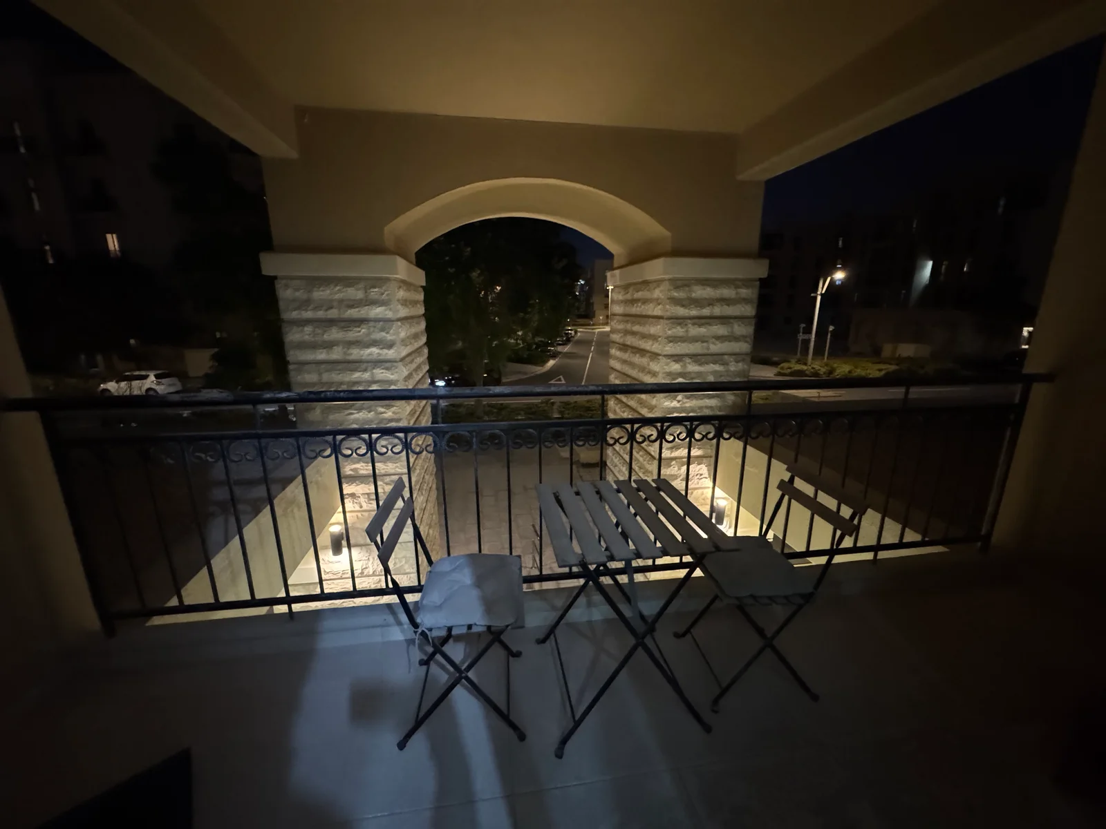 COZY STUDIO FULLY FURNISHED WITH BALCONY