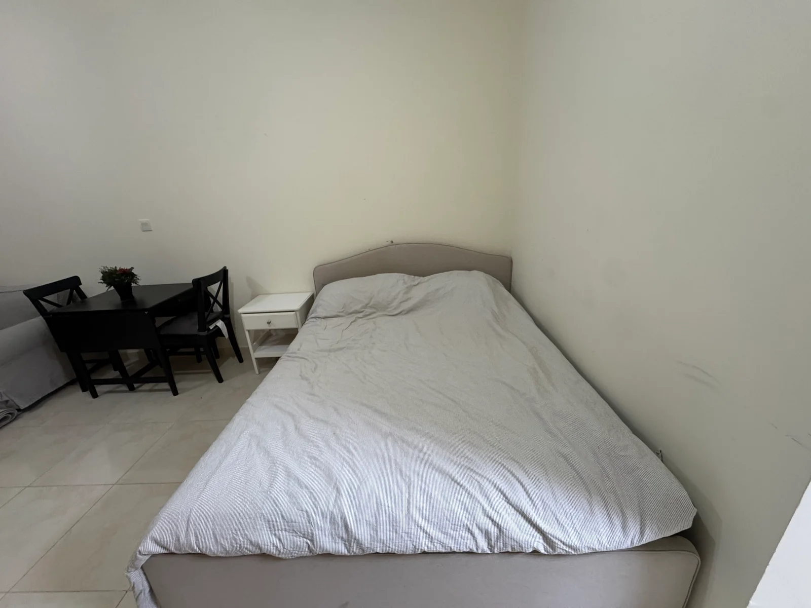 COZY STUDIO FULLY FURNISHED WITH BALCONY