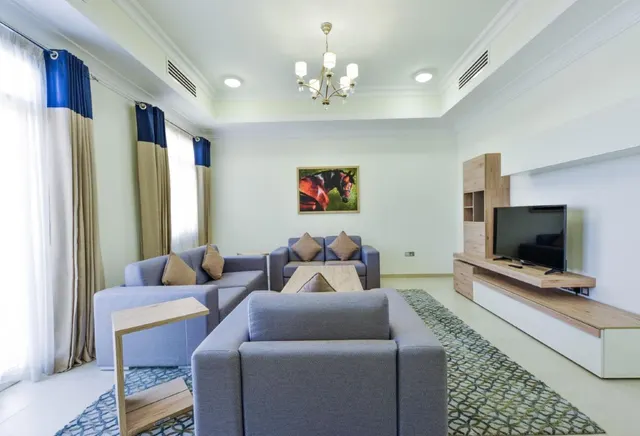 Furnished 2 BDR Apartment in Luxurious Compound