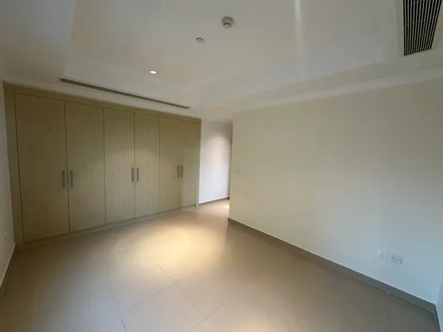 3 Bedroom Semi Furnished Fully Marina View