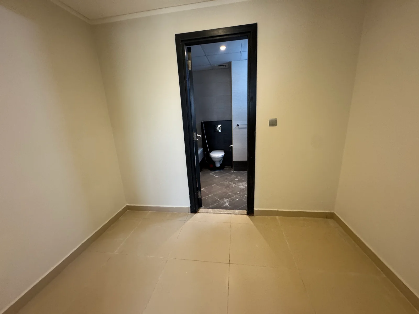 SEE VEIW 2BEDROOM PLUS MAID ROOM WITH BALCONY