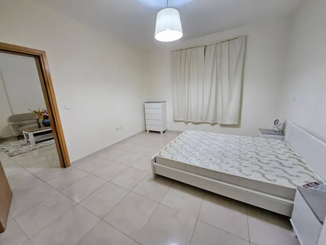 BRAND NEW FURNISHER 1BEDROOM BIG LAYOUT