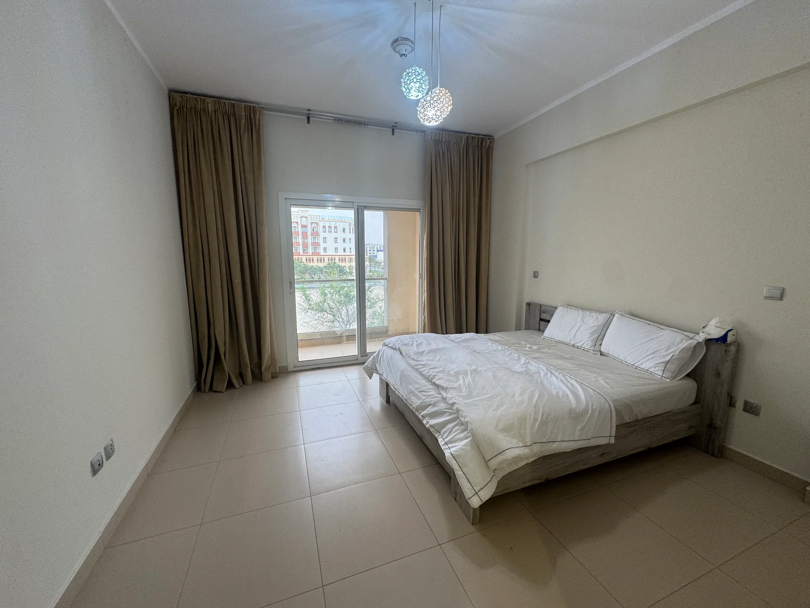 LIMITED BIG SIZE 3+MAID ROOM FF WITH BIG BALCONY