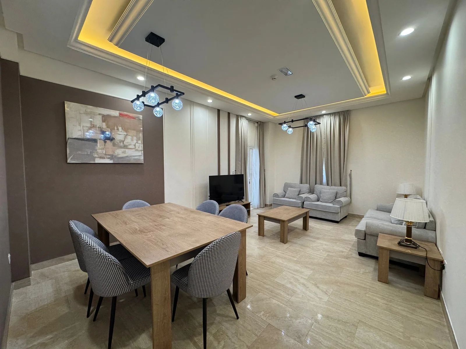 BRAND NEW 2+MAIDROOM WITH BILLS FULLY FURNISHED