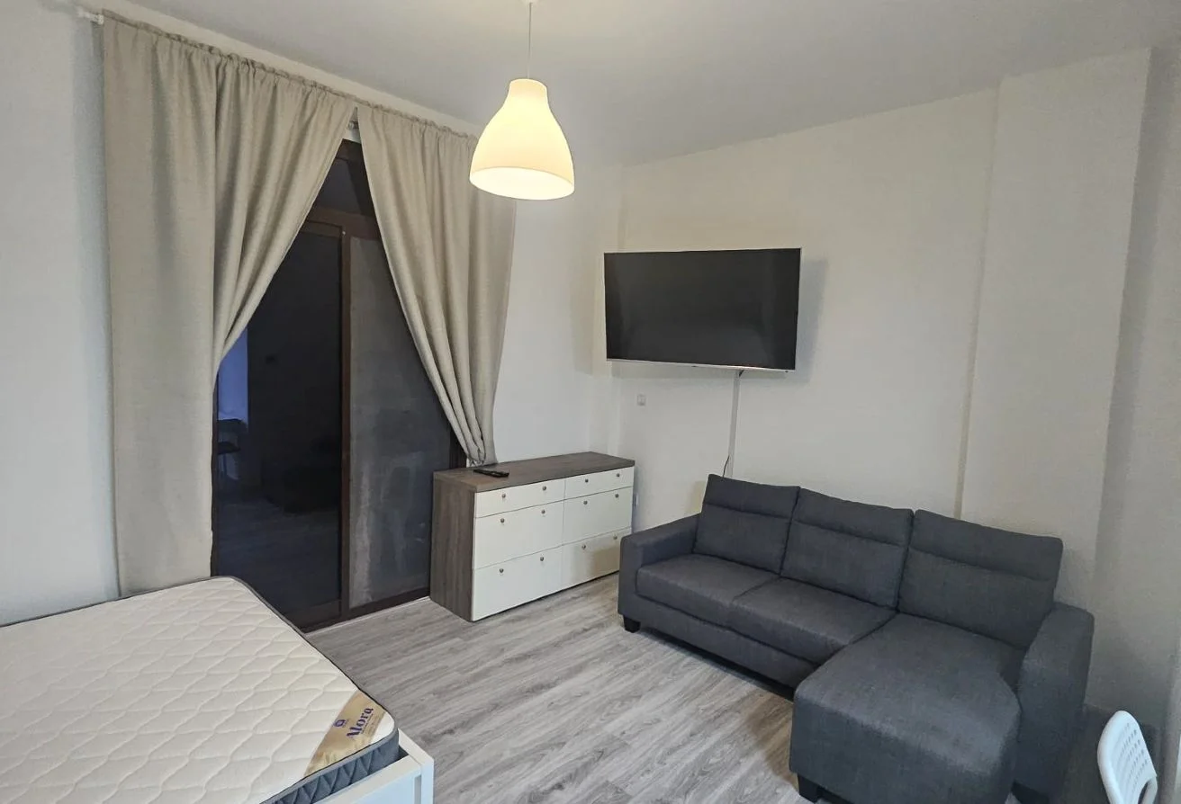 ELEGANT STUDIO FF INCLUDING BILLS NEAR TO TRAM