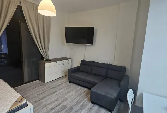 ELEGANT STUDIO FF INCLUDING BILLS NEAR TO TRAM
