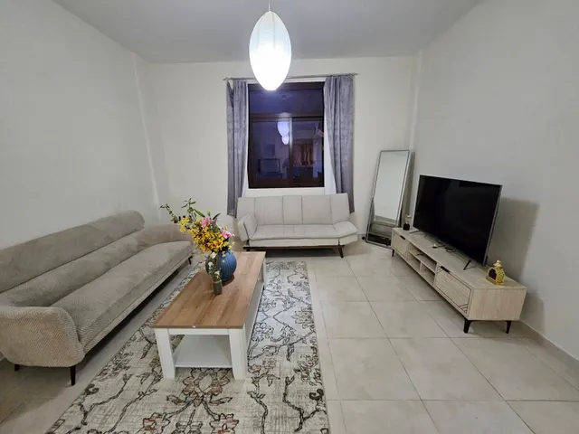 BRAND NEW FURNISHER 1BEDROOM BIG LAYOUT